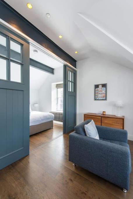Cool Urban Apartment With Stunning Castle Views EDI Eksteriør bilde