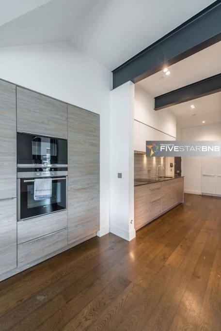 Cool Urban Apartment With Stunning Castle Views EDI Eksteriør bilde