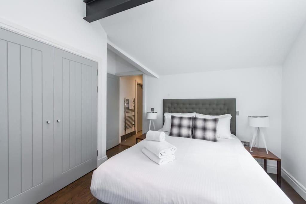 Cool Urban Apartment With Stunning Castle Views EDI Eksteriør bilde