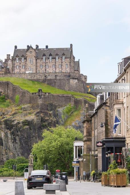 Cool Urban Apartment With Stunning Castle Views EDI Eksteriør bilde