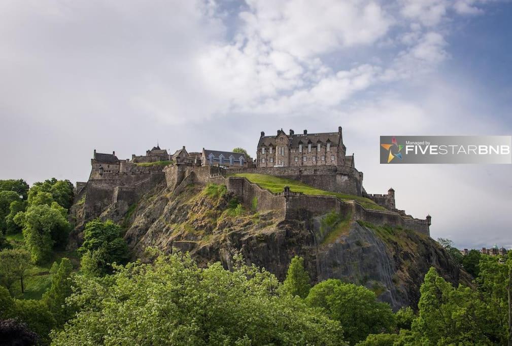 Cool Urban Apartment With Stunning Castle Views EDI Eksteriør bilde
