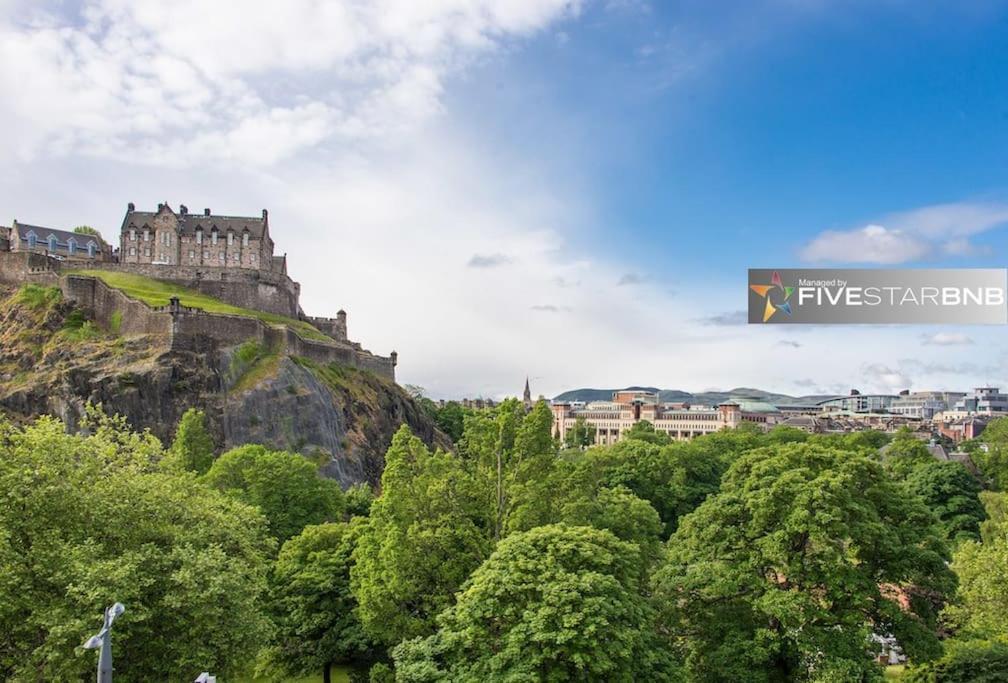 Cool Urban Apartment With Stunning Castle Views EDI Eksteriør bilde