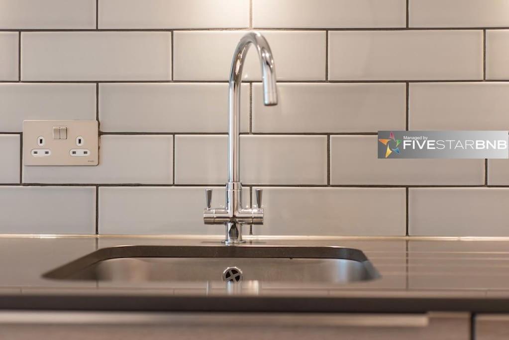 Cool Urban Apartment With Stunning Castle Views EDI Eksteriør bilde